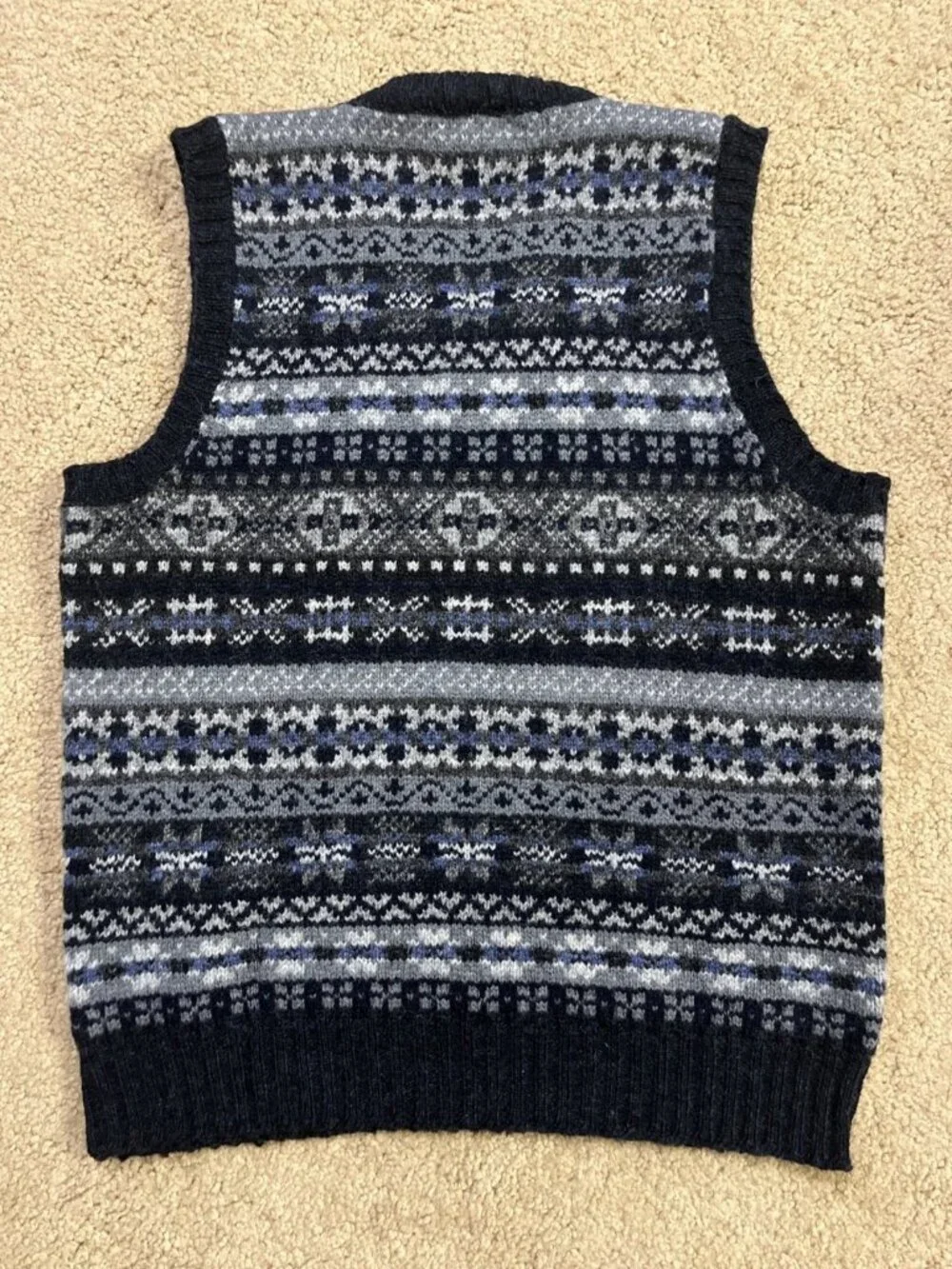 NWOT Jamieson’s Fair Isle Sweater Vest Made in Scotland Black Gray Blue Size M